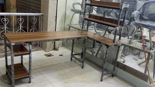 مكاتب إدارية مودرن 120 و140 و160 سم | تصنيع حسب الطلب | مكتب معدنى