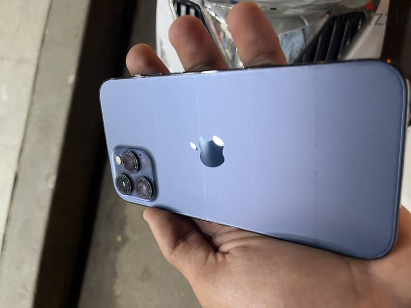 iPhone 12 Pro Max 1
