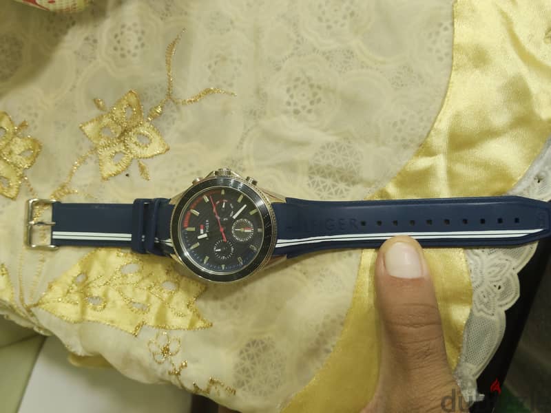 HIL FIGER WATCH 3