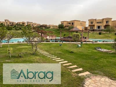 للبيع فيلا ستاند ألون 550متر 5 غرف نوم كمبوند رويال ميدوز الشيخ زايد