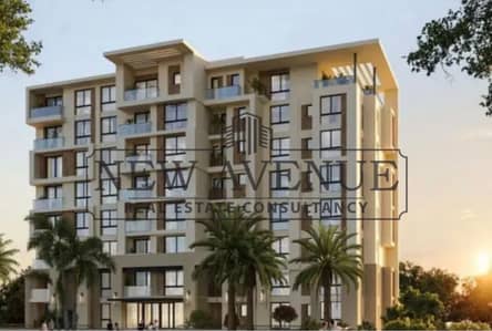 شقة للبيع في سيتي جيت  بموقع مميز يطل علي بحيرات و مساحات خضراء -  بحري - تشطيب كامل-city gate