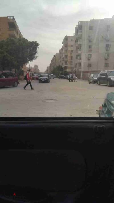 Land for sale in Al-Ahram Gardens 950 meters