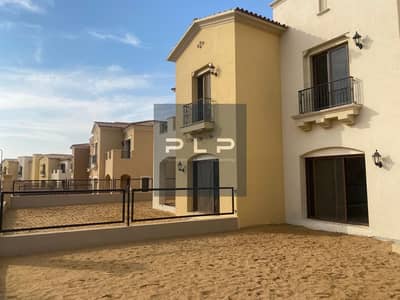 تاون هاوس ريسيل ميدل للبيع في كمبوند سيتي جيت ديار القطرية التجمع الخامس City Gate New Cairo بالجولدن سكوير بالقرب من الجامعة الامريكية