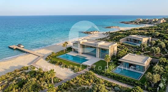 فيلا 5 غرف Branded by NOBU صف أول وبمقدم 5% فقط !!