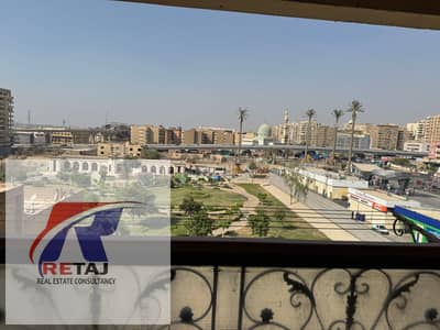 شقة 190 م / للايجار المفروش فيو جاردن كبير غير مجروح فرش حديث بشارع الطيران