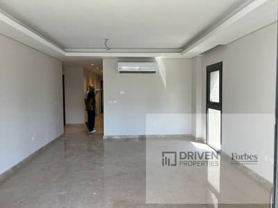 By Installment Studio With Terrace High Floor For Sale In Zed Towers Zed West Sheikh Zayed, Giza