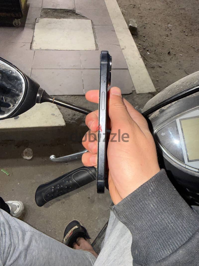 iPhone 15 1