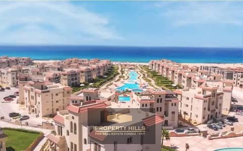 شالية كامل التشطيب استلام فورى بأطلالة مباشرة على البحر فى الساحل الشمالى بجوار لافيستا باي و ماونتن فيو
