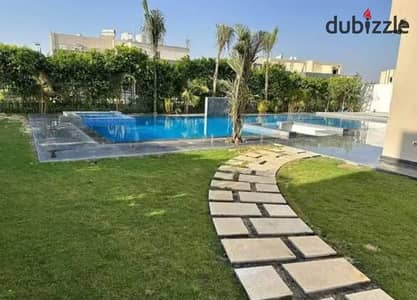 Now receive a 1000 meter palace, immediate reception in Palm Hills ready for viewing