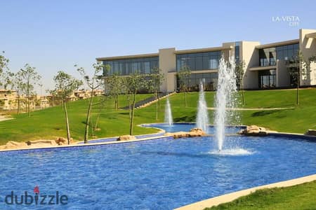 ادفع 2.800. 000 واستلم فوري فيلا متشطيه تشطيب vip في كمبوند لافيستا سيتي القاهره الجديده