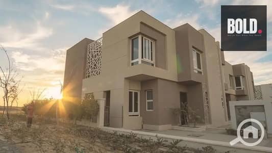 امتلك وحدتك داخل واحدة من أفضل المجتمعات السكنية المتكاملة في غرب القاهرة - تاون هاوس جاهز للاستلام للبيع في باديه بالم هيلز Palm Hills - Badya