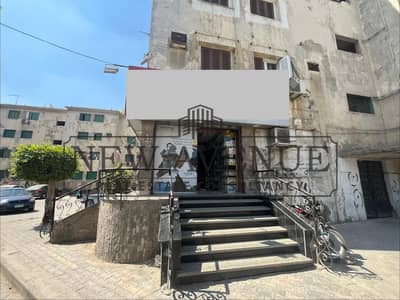 صيداليه 65 متر للبيع  كاملة التشطيب علي شارع رئيسي في زينهم السيدة زينب