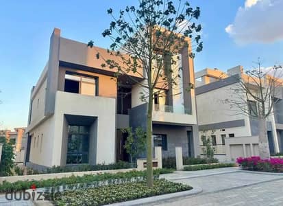 Corner villa for sale, north-facing with a double view, in Saada Compound, one of the prime locations in New Cairo, directly on Suez Road