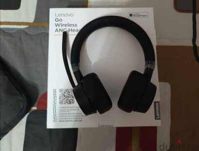 Lenovo Go headset