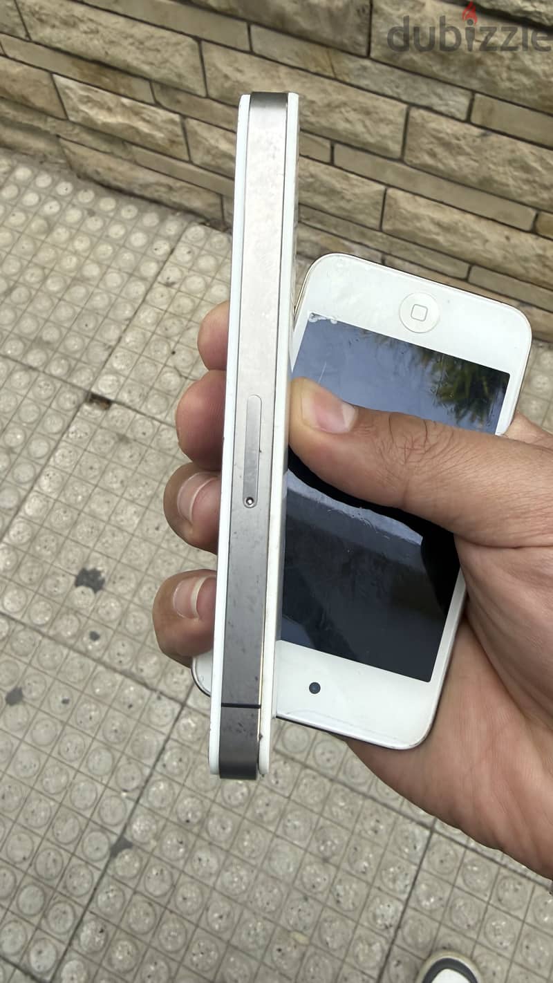 iPhone 4  32g 1
