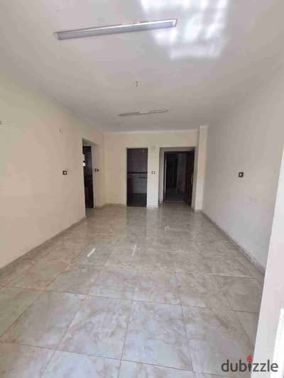 Apartment for sale 70m next to the German University, suitable for residence and investment with very good returns, immediate delivery and super finishing.