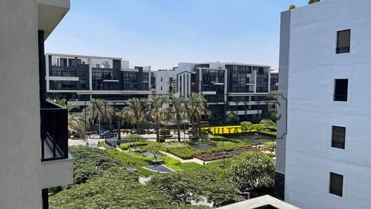 شقة فاخرة ريسيل غرفتين مفروشة بالكامل موقع مميز علي لاندسكيب كمبوند واترواي | Waterway One