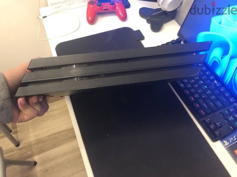 PS4 PRO 3