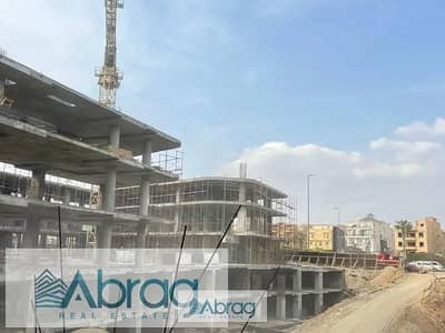Shop for immediate occupancy in Plaza Axis with 10-year installments