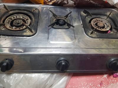 فرن ثلاث شعلة بحالة جيدةجدااا