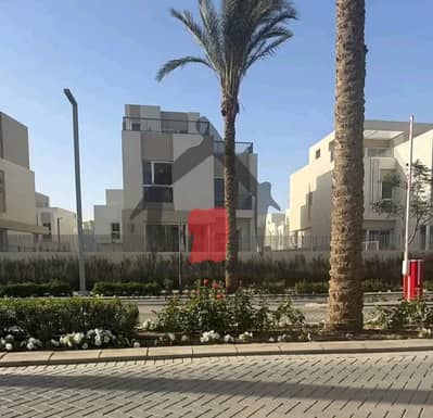 lowest price ready to move villa 288 sqm for sale in cairo gate emaar