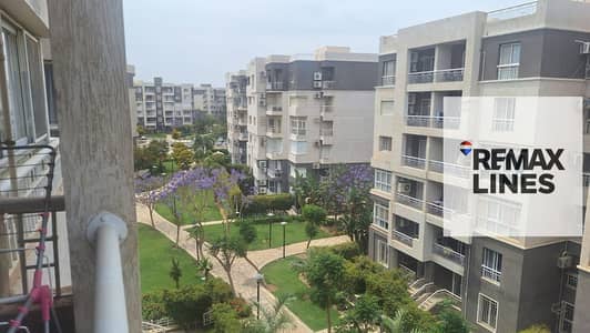 شقة للبيع في مدينتي B10 فيو جاردن مميز جدًا موقع ممتاز قريب من الخدمات و الـ All Seasons Park تشطيب كامل