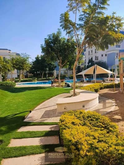 At a special price, receive a villa in Garden View golf in Azzar Golden Square, near Mountain View 2 and AUC, close to Mivida Emaar