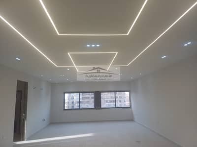 For rent: 300 sq m, licensed administrative space, first floor on Abbas El Akkad Street, main road, at the intersection with Nasr Road. Fully administ