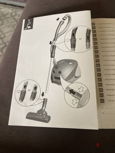 Bosch vaccum Cleaner Series 4 مكنسة بوش
