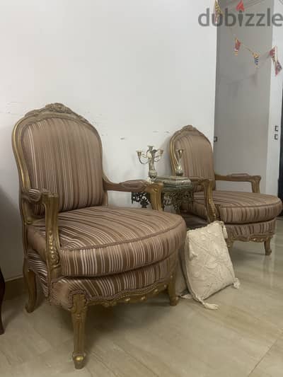 2 salon chairs