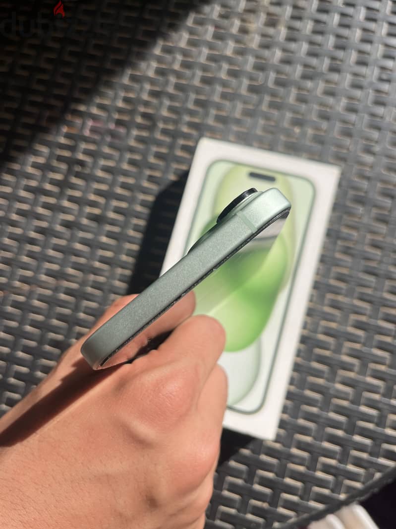 IPhone 15plus 4
