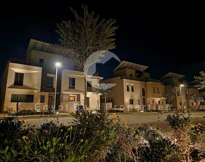 شقه 3 غرف نوم للبيع تشطيب كامل بمقدم 5% فقط فى موقع مميز فى كومبوند ذا ستيتس  فى الشيخ زايد