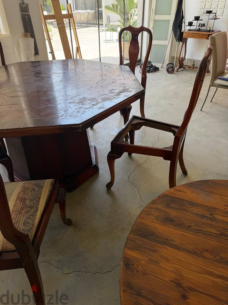 Dining Table & Chairs 1
