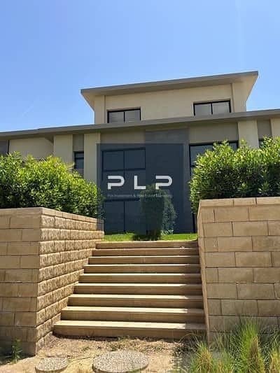 توين هاوس  استلام فوري بسعر لقطه لسررعه البيع في كمبوند سوان ليك ريسدنزس حسن علام  swan lake residence