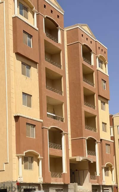 شقة للبيع - ارض الجمعيات - الاندلس - التجمع الخامس - نص تشطيب - 152م