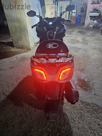 - الموديل: Kymco داون تاون