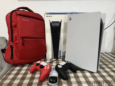 PS5 Digital Edition للبيع – باكدج كامل وحالة ممتازة