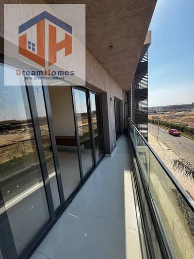 For sale, a very distinctive apartment in My City B15, the most in-demand, with an area of 133 square meters.