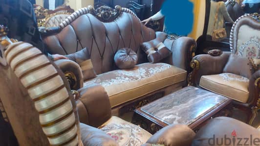 صالون أنترية كامل بحالة جيدة خشب زان تقيل جدا بالخدديات وطرابيزة رخام