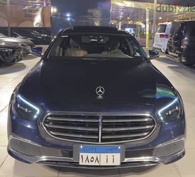 Mercedes-Benz E200 premium