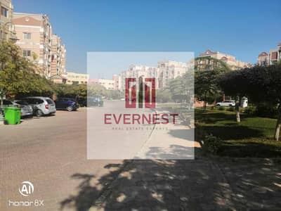 شقة للبيع – كمبوند حدائق الكونتيننتال – الشيخ زايد  شقة مميزة للبيع داخل Hadayek Continental بموقع هادئ وتشطيب كامل مناسبة للسكن العائلي