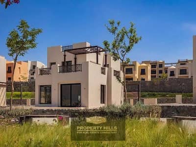 استلم فيلا بانوراميا 261 متر متشطبة بانوراما فيو علي البحر في Makadi heights Orascom بجوار Gouna البحر الاحمر