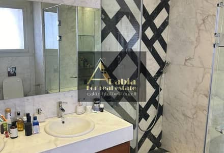 فيلا فاخرة للبيع – صف أول جولف – قطامية ديونز
