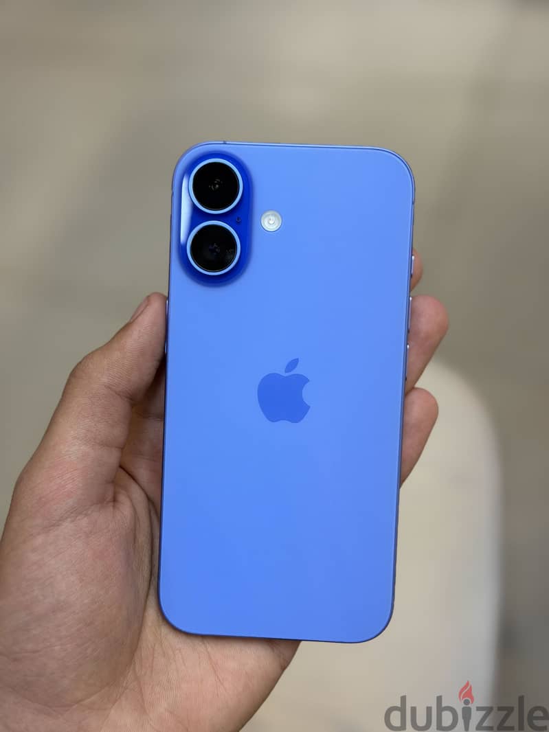 iPhone 16 3