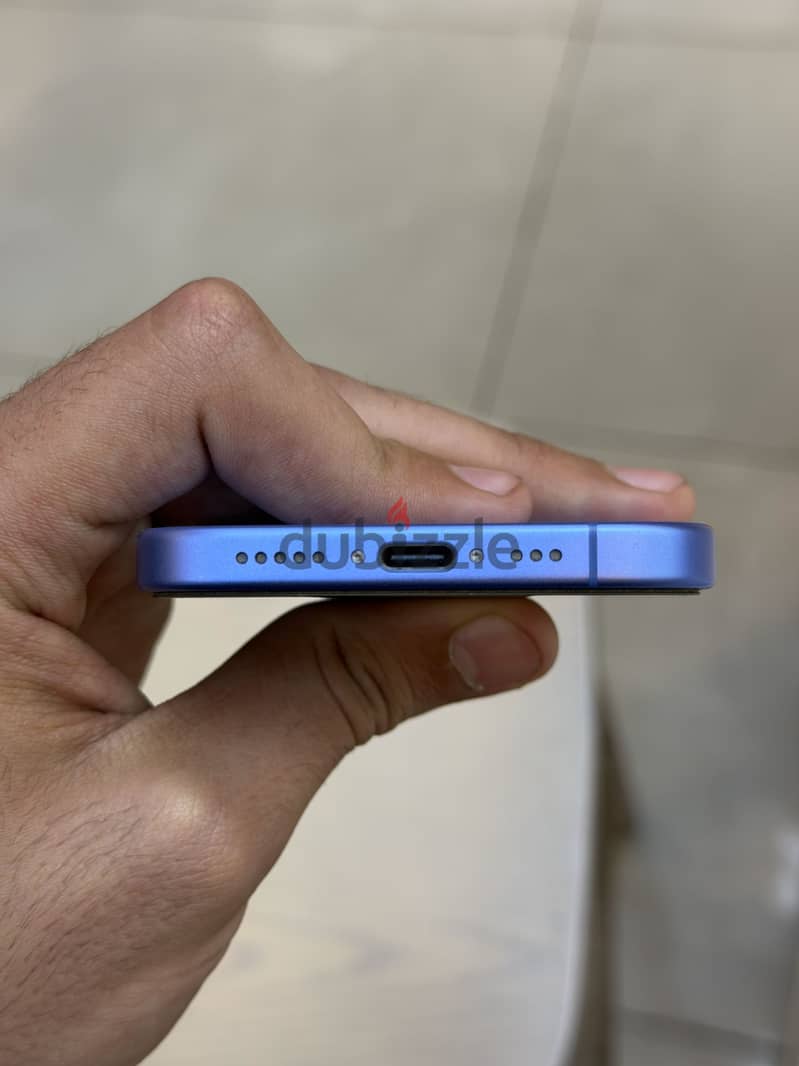 iPhone 16 6