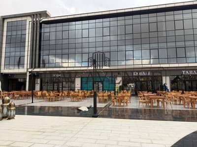 مكتب إداري  مشطب بالكامل للبيع بأقساط  بجوار الجامعه الامريكيه بالقاهره الجديده  Beside AUC at new Cairo