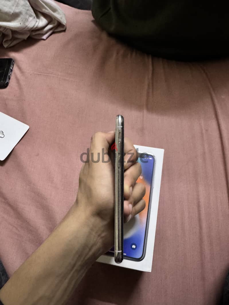 iPhone X 6
