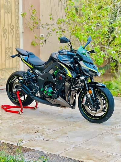 كوازاكي.  Z1000 إفراج