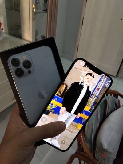 ايفون 13 Pro Max كارتونة