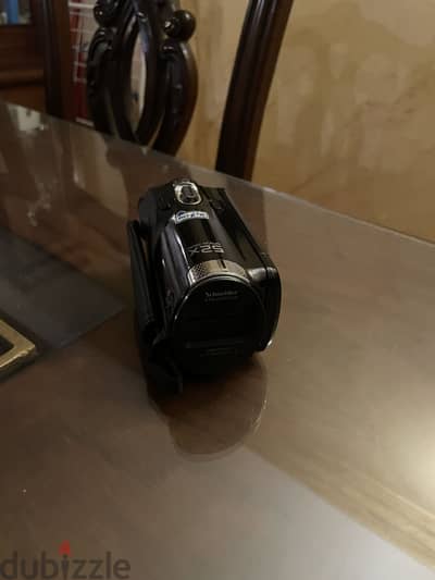 samsung hmx f80